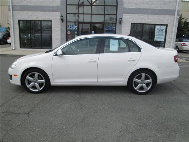 Volkswagen Jetta 2010 photo 3