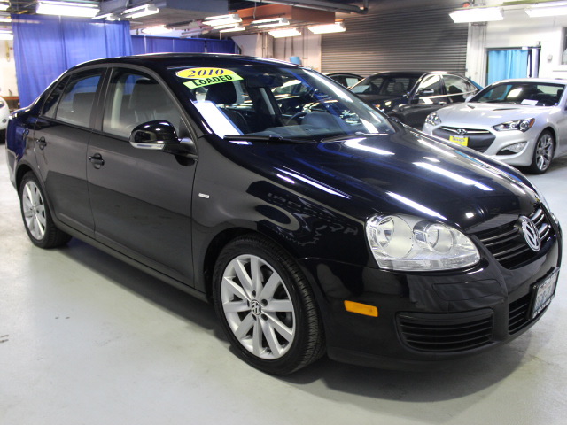 Volkswagen Jetta 2010 photo 4