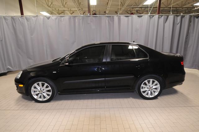 Volkswagen Jetta 2010 photo 2