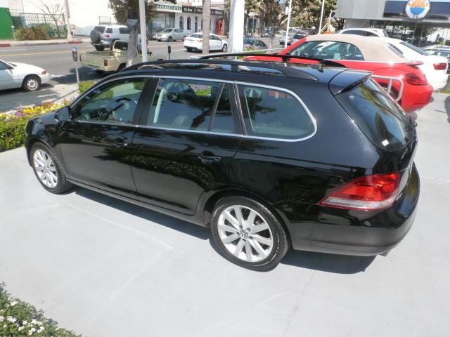 Volkswagen Jetta SEL Front-wheel Drive Unspecified