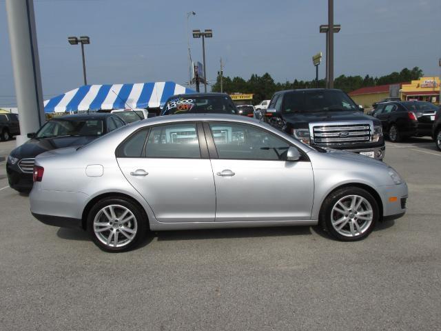 Volkswagen Jetta 2010 photo 4