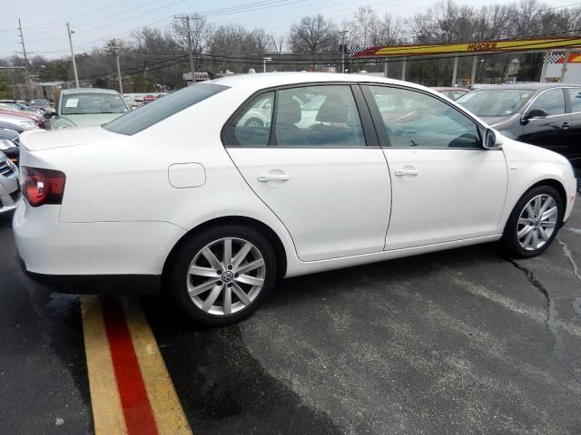 Volkswagen Jetta Mach 1 Coupe 2D Sedan