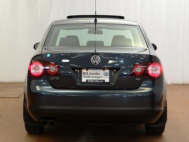 Volkswagen Jetta 2010 photo 1