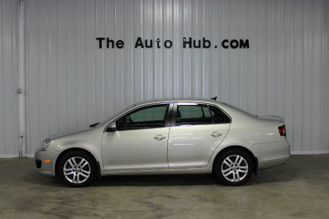 Volkswagen Jetta 2010 photo 1