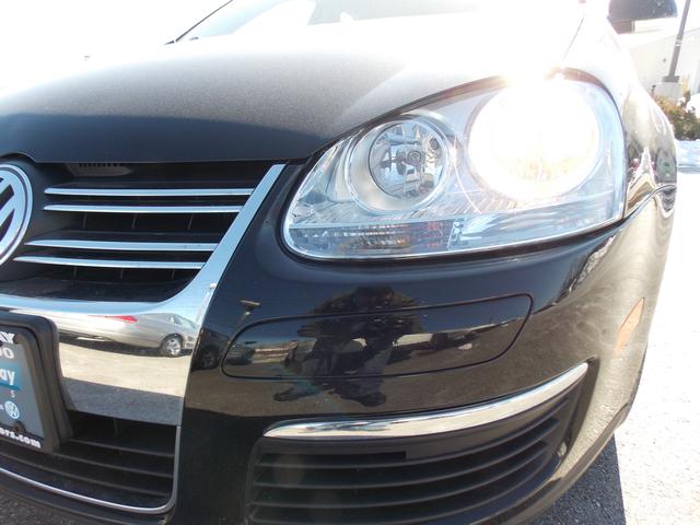 Volkswagen Jetta 2010 photo 2