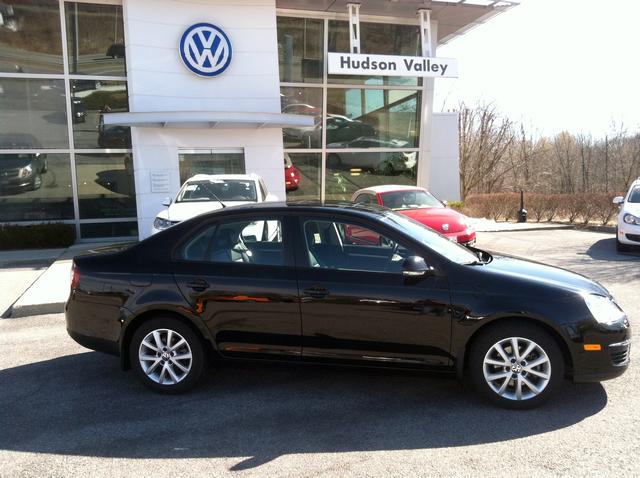 Volkswagen Jetta 2010 photo 2