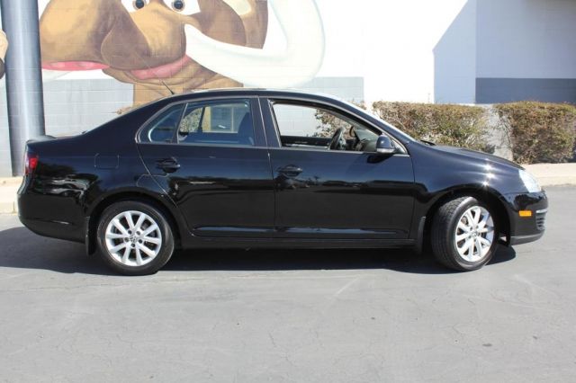 Volkswagen Jetta LS Premium Group Unspecified