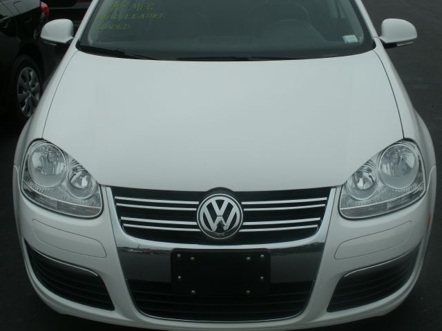 Volkswagen Jetta 2010 photo 4