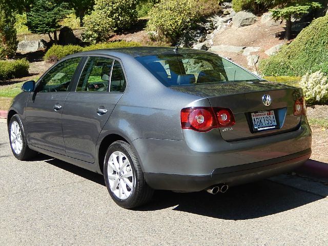 Volkswagen Jetta Supercharged Notchback Sedan