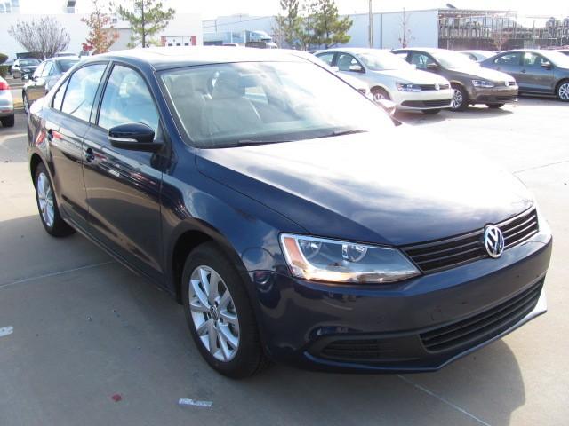 Volkswagen Jetta 2011 photo 2