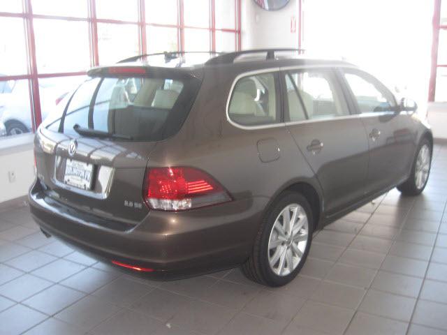 Volkswagen Jetta 2011 photo 2