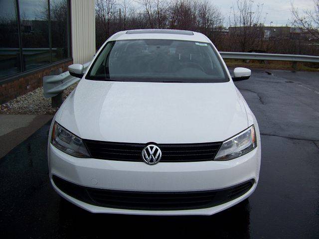 Volkswagen Jetta 2011 photo 2