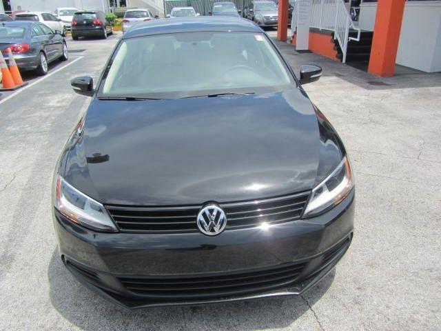 Volkswagen Jetta 2011 photo 3