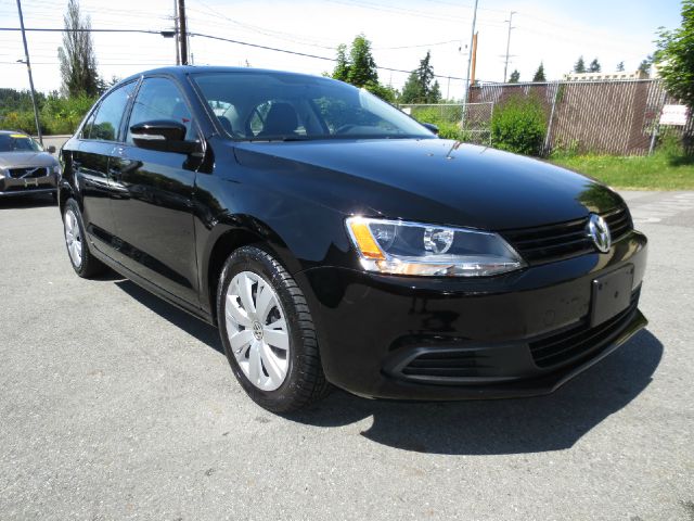 Volkswagen Jetta 2011 photo 2