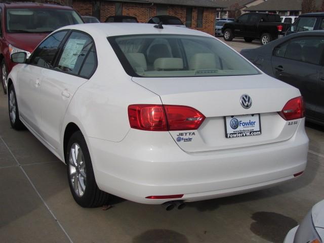 Volkswagen Jetta 2011 photo 4