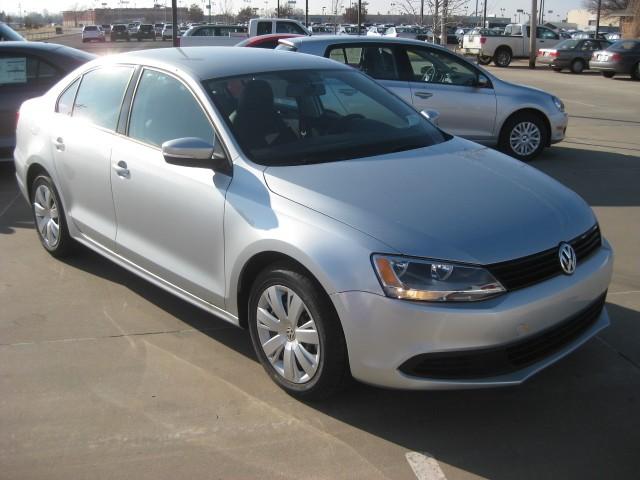 Volkswagen Jetta 2011 photo 2