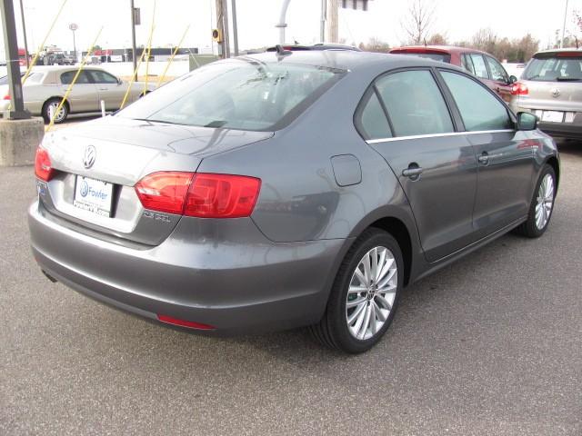 Volkswagen Jetta 2011 photo 3