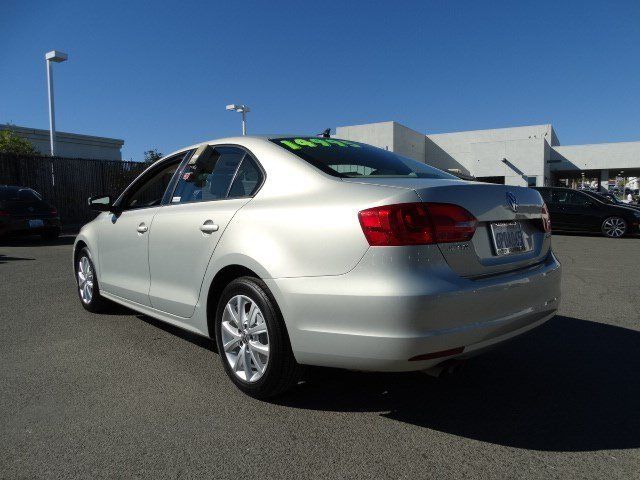 Volkswagen Jetta 2011 photo 1