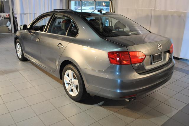 Volkswagen Jetta 2011 photo 1