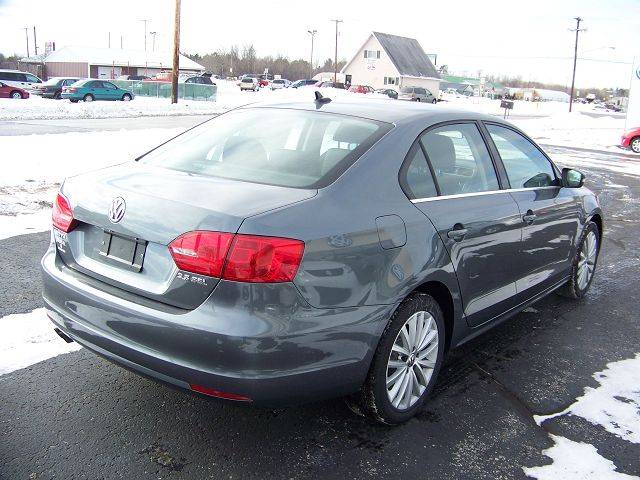 Volkswagen Jetta 2011 photo 2