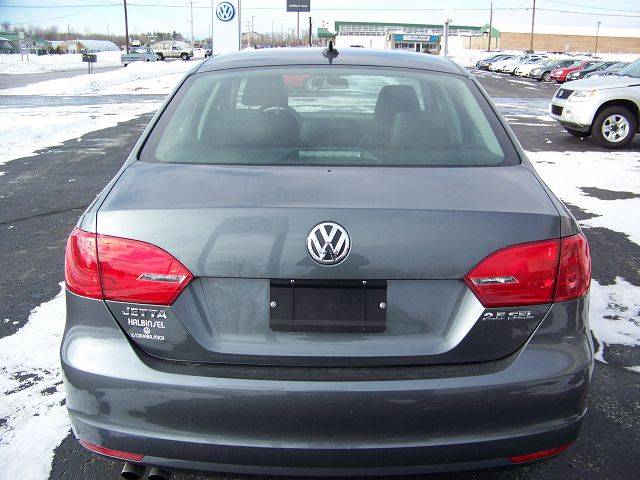 Volkswagen Jetta 2011 photo 3