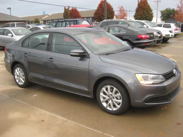 Volkswagen Jetta 2011 photo 2