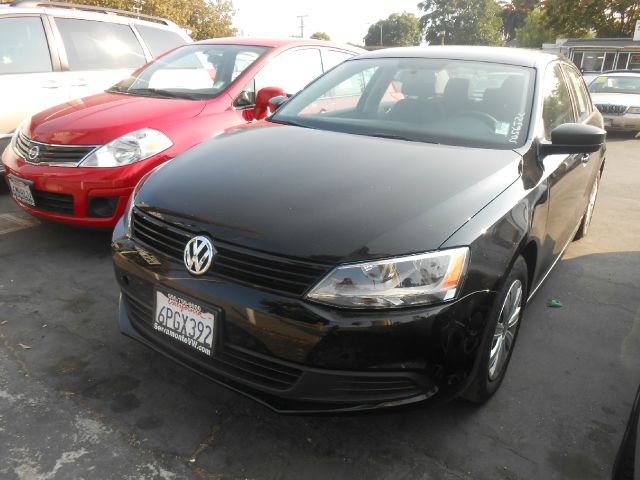 Volkswagen Jetta 2011 photo 2