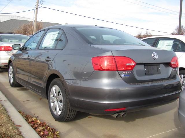 Volkswagen Jetta 2011 photo 4