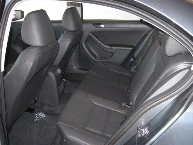 Volkswagen Jetta 2011 photo 3