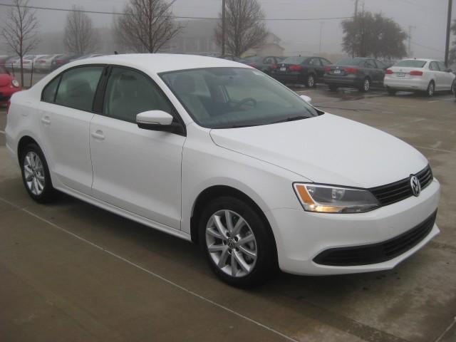 Volkswagen Jetta 2011 photo 1