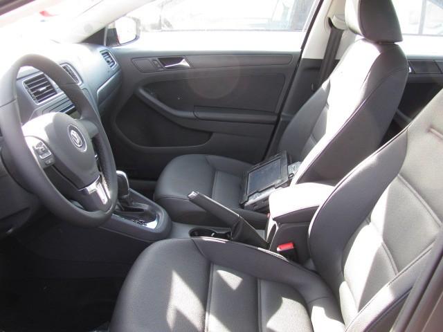 Volkswagen Jetta 2011 photo 2