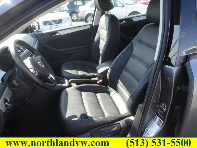 Volkswagen Jetta 2011 photo 4