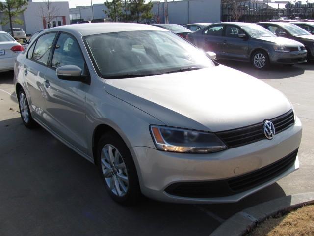 Volkswagen Jetta 2011 photo 2