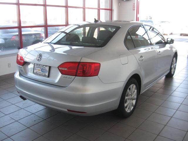 Volkswagen Jetta 2011 photo 1