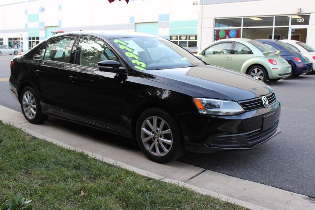 Volkswagen Jetta 2011 photo 2