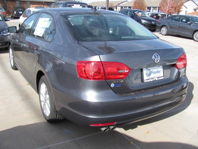 Volkswagen Jetta 2011 photo 5