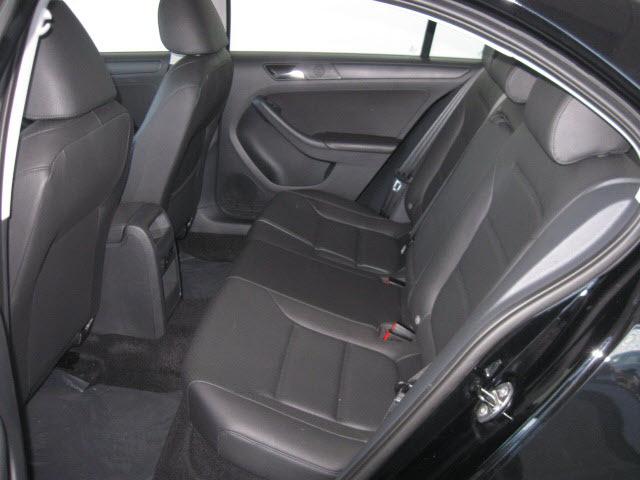 Volkswagen Jetta 2011 photo 3