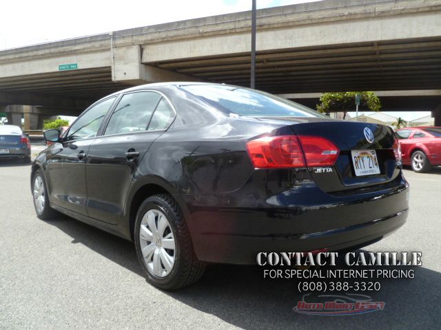 Volkswagen Jetta 2011 photo 2