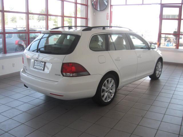 Volkswagen Jetta 2011 photo 1