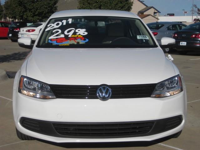 Volkswagen Jetta 2011 photo 1