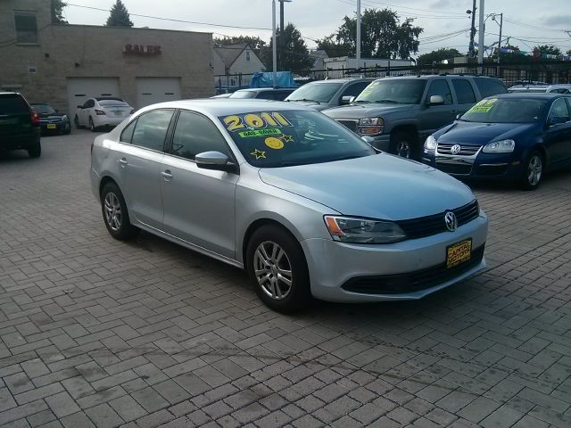 Volkswagen Jetta 2011 photo 2