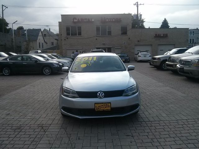 Volkswagen Jetta 2011 photo 3