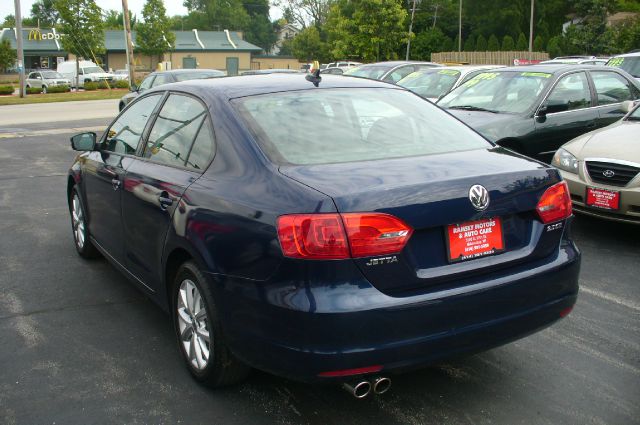 Volkswagen Jetta 2011 photo 4