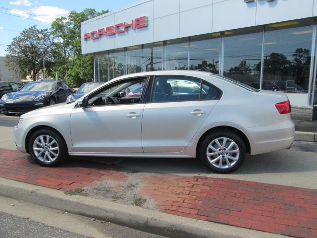 Volkswagen Jetta 2011 photo 3