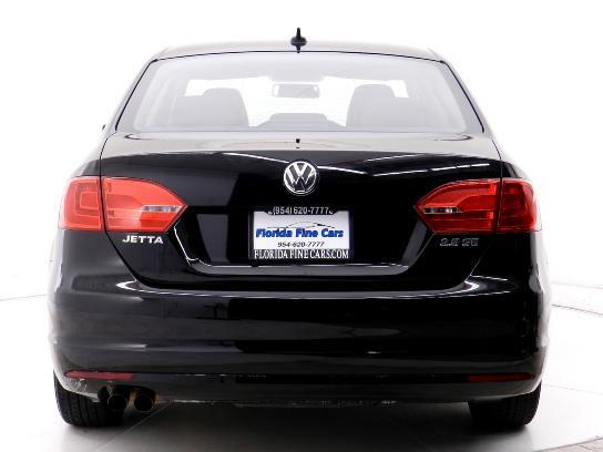 Volkswagen Jetta 2011 photo 2