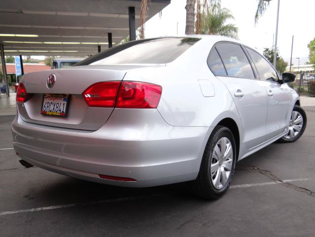 Volkswagen Jetta 2011 photo 12