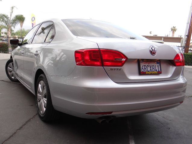 Volkswagen Jetta 2011 photo 13