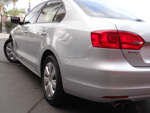 Volkswagen Jetta 2011 photo 5