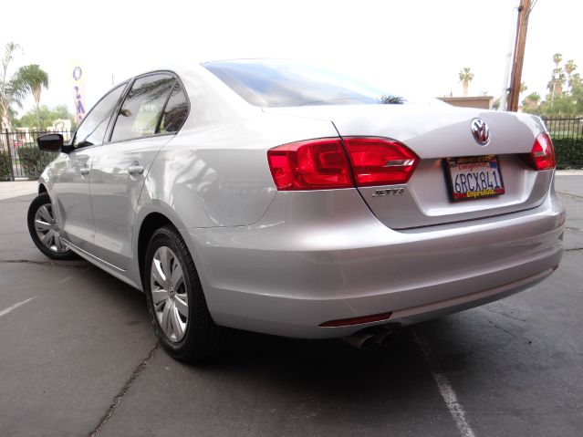 Volkswagen Jetta 2011 photo 7