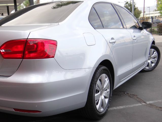 Volkswagen Jetta 2011 photo 8